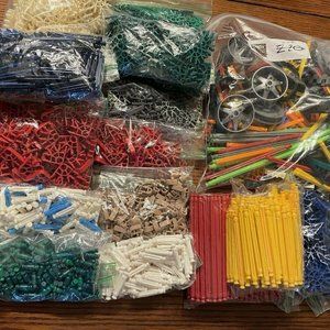 Lot of 1500+ KNEX pieces, connectors, rods, caps.
